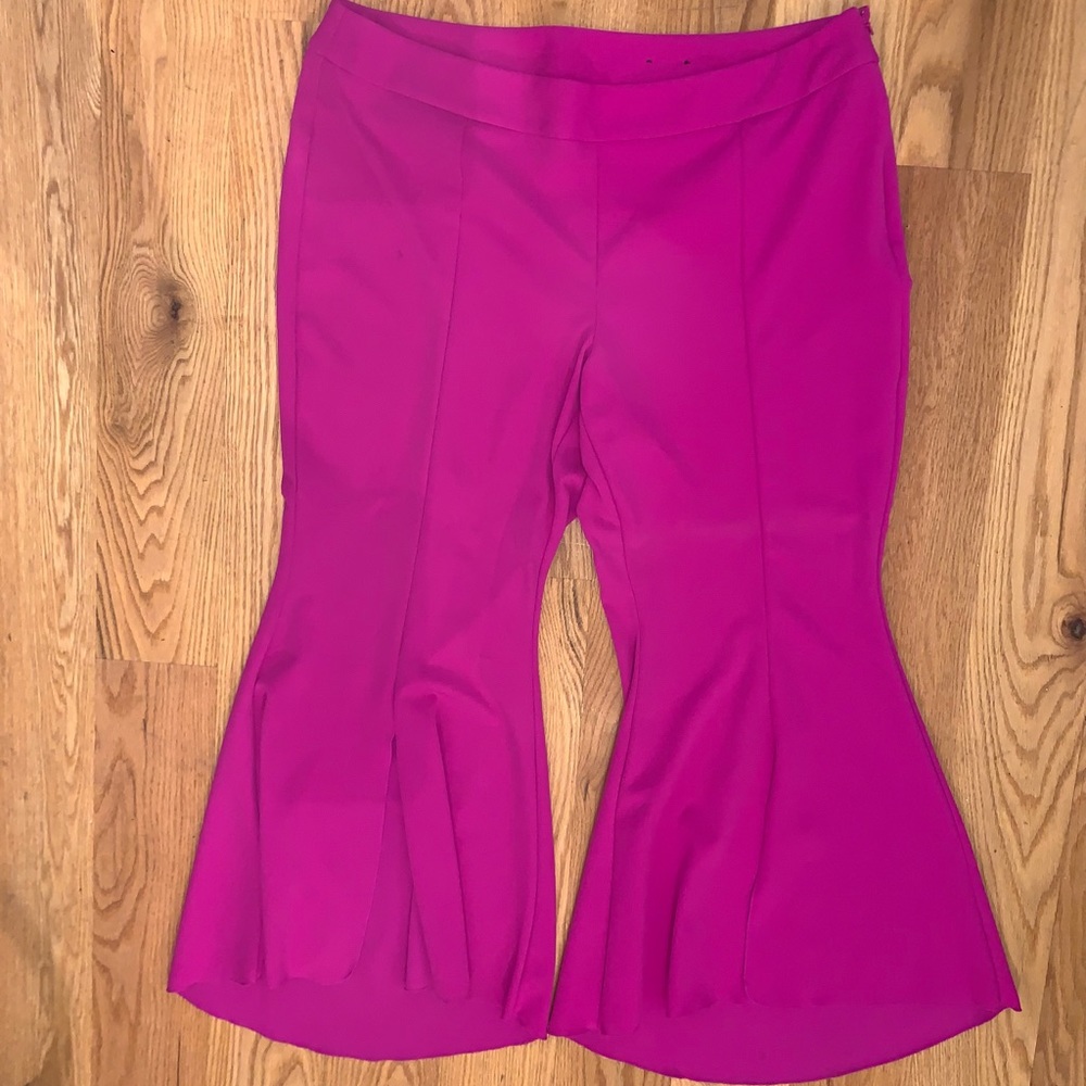 Women’s 20 INC hot pink pants